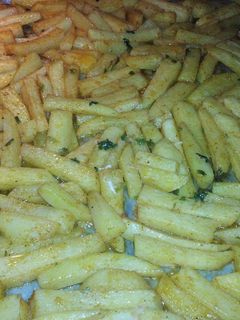 صورة لوصفة بطاطا محمرة في الفرن 🍟
