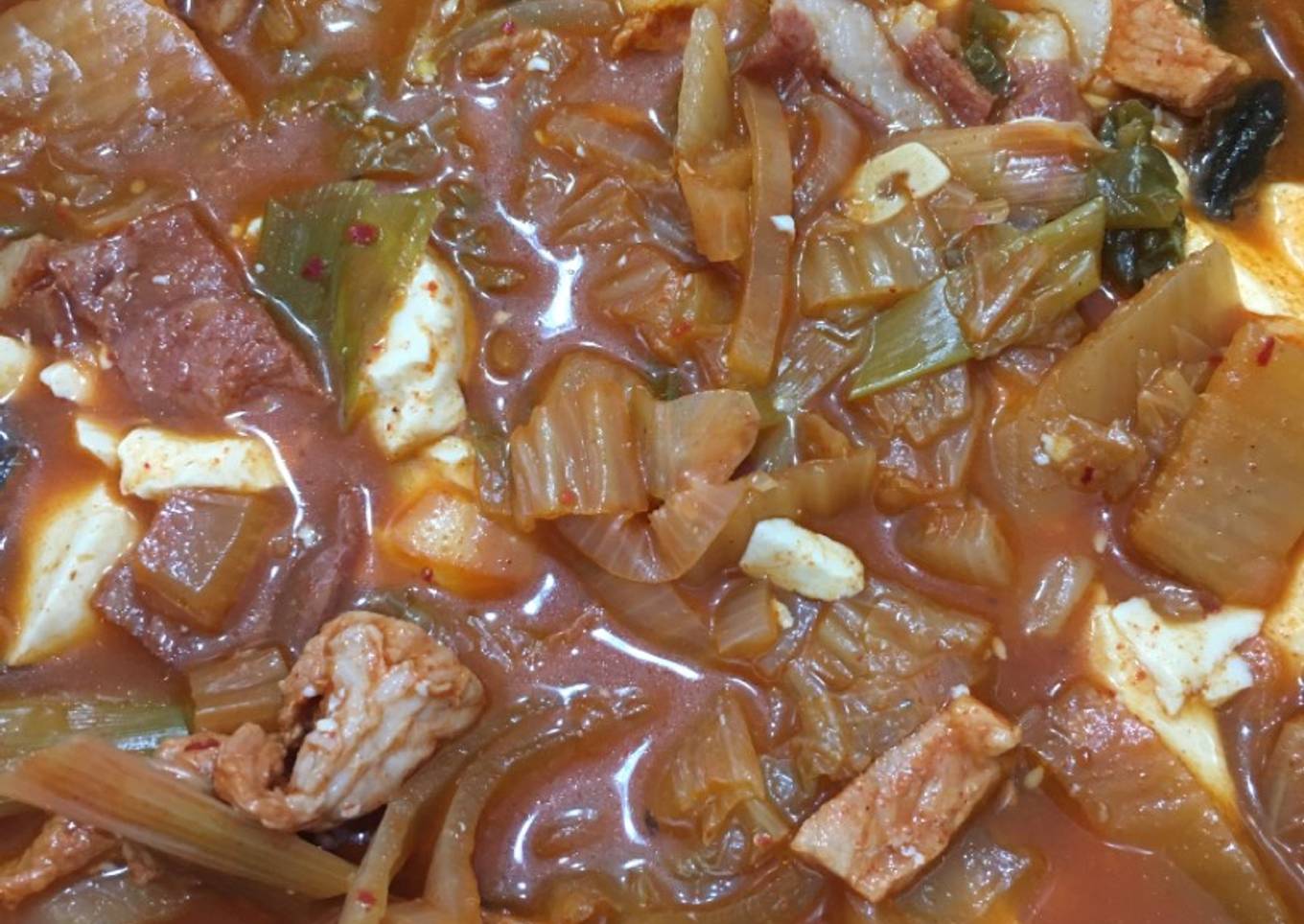 Kimchi jiggae