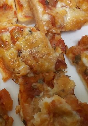 A picture of Bread vegetable 🍕 pizza.