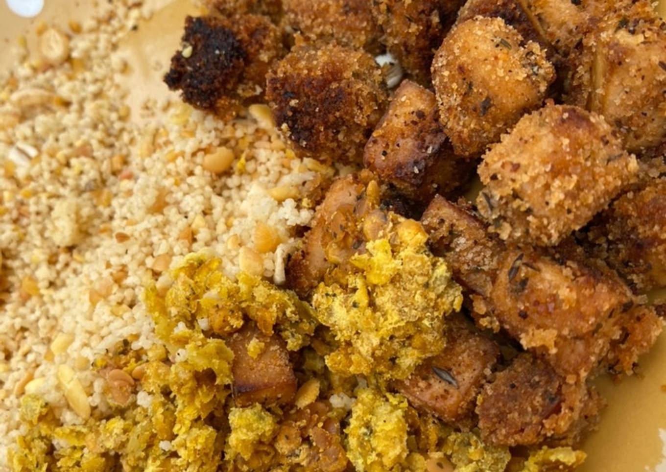 Tranches de tofu marinées et panées à l'asiatique