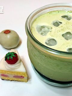 抹茶拿鐵(10秒。自製天然無添加飲品) 的食譜成品照片