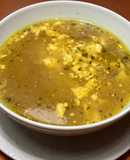 Caldo de gallina con fideos, para reanimarse y curarse