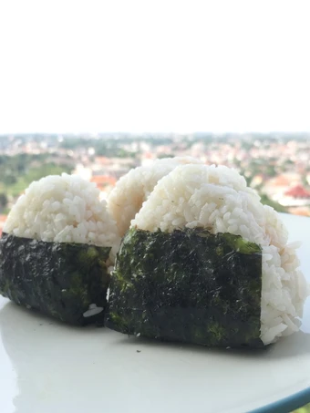 Cara Gampang Menyiapkan Resep  Onigiri tuna mayo - super quick lunch box yang Sempurna, Lezat
