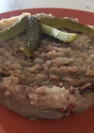 Una foto de Col con patata y butifarra negra. En mi tierra « trinxat de la cerdanya »