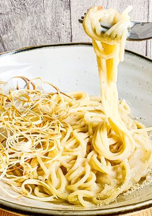 O poză a rețetei Spaghete cu sos de parmezan.