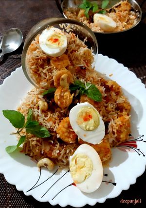 A picture of Prawn Dum Biryani.