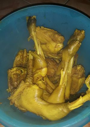 Foto resep Ayam Ungkep Kuning