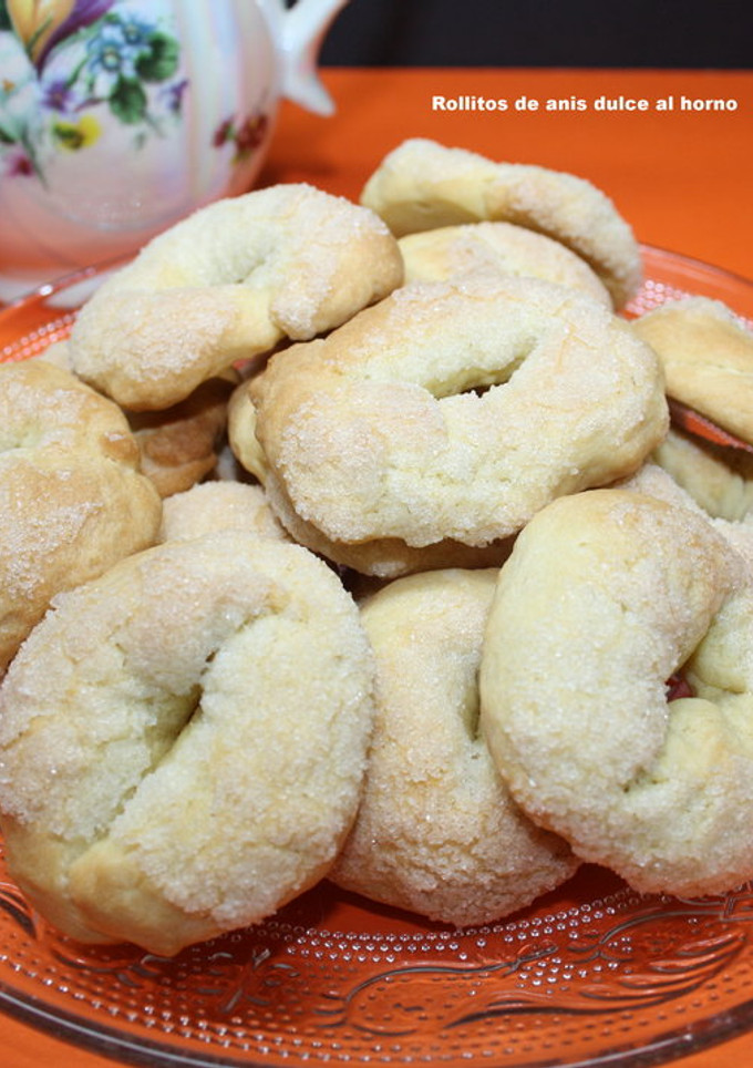 Una foto de Rollitos de anís dulce al horno