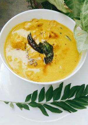 A picture of Punjabi kadhi.