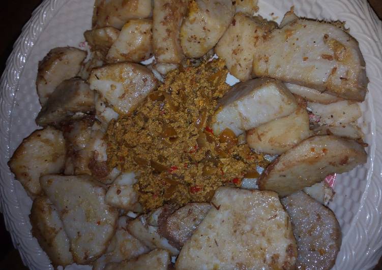 Yam with egg Sauce