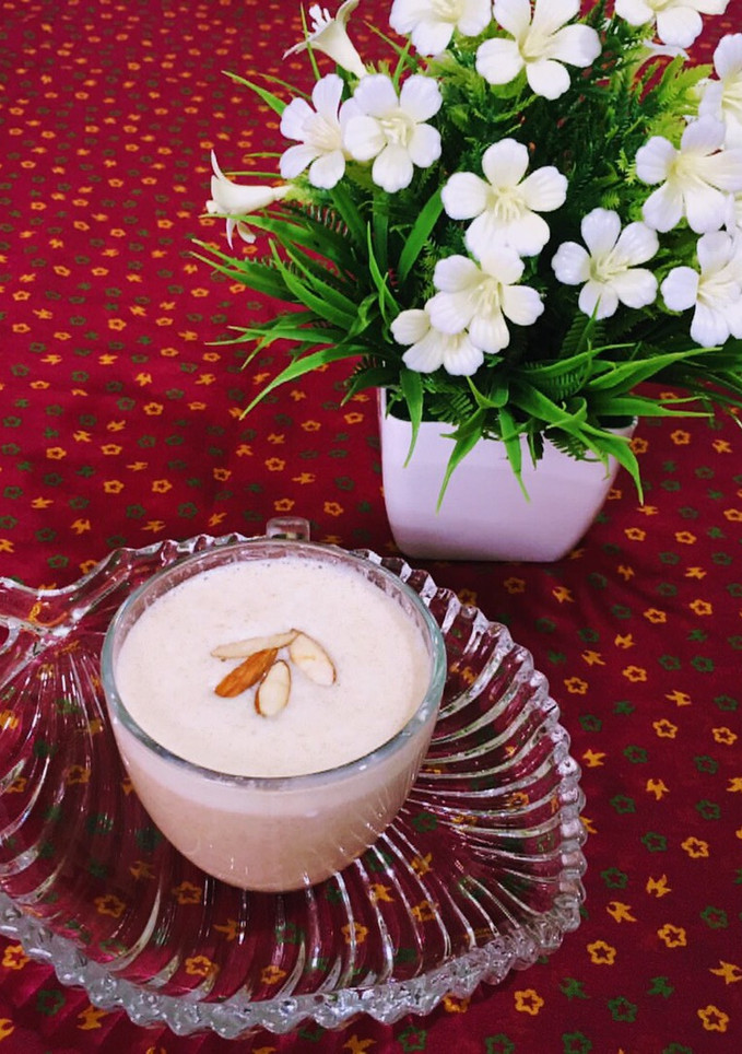 A picture of Dates Smoothie.