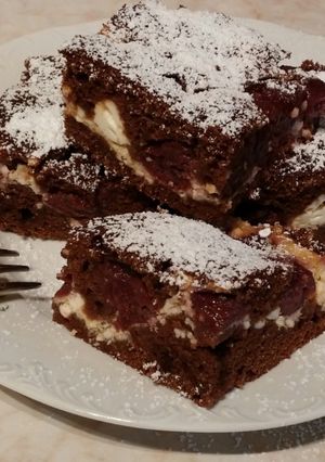 Csokis-meggyes-túrós varázslat recept fotója
