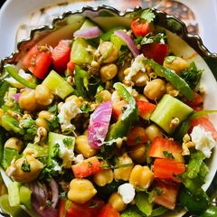 A picture of Mediterranean chick peas Salad.