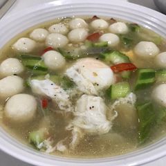 A picture of Sayur Air Petola (Angled Gourd Soup).
