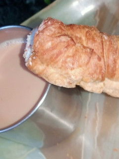 अदरक चाय (Adrak chai recipe in hindi) रेसिपी मुख्य फोटो