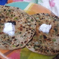 A picture of Green garlic Parantha.