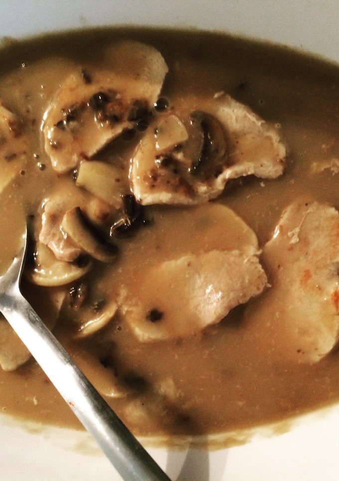 Una foto de Veau aux sauce de champignons