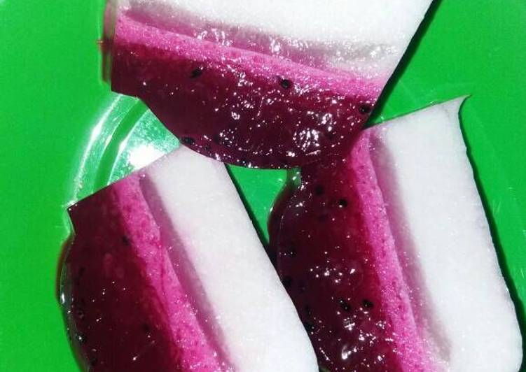 Puding busa buah naga