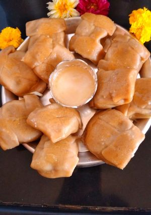 पुरणाचे दिंड (Puranache Dind Recipe In Marathi) रेसिपी चे मुख्य फोटो 