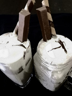 ઓરિયો મિલ્ક શેક( oreo milk Shake Recipe in Gujarati રેસીપી મુખ્ય ફોટો
