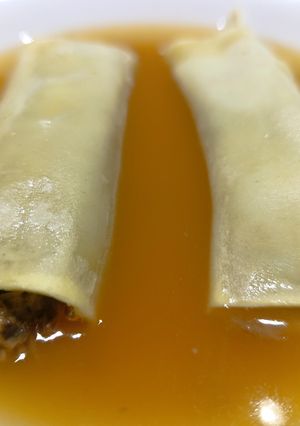 Foto principal de Caldo de Setas con Canelones de Carrilleras al Jerez con Niscalos