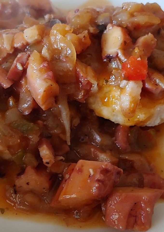 Una foto de Cruixent de Merluza con pica pica de pulpo