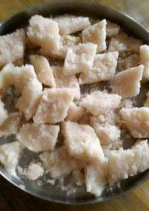 A picture of Coconut burfi.