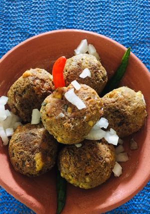 A picture of EGG Kebabs.