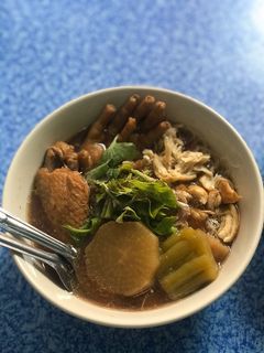 รูปของ ก๋วยเตี๋ยวไก่ตุ๋นมะระ