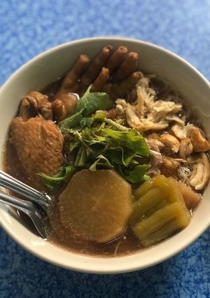 รูปของ ก๋วยเตี๋ยวไก่ตุ๋นมะระ