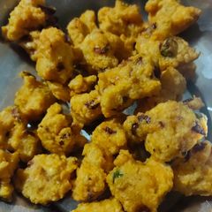 A picture of Red lentils onion dumplings.