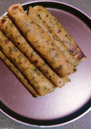 মেথি থেপলা(methi thepla recipe in bangali) রেসিপির প্রধান ছবি