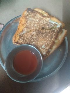 आलू सैंडविच (Aloo sandwich recipe in Hindi) रेसिपी मुख्य फोटो