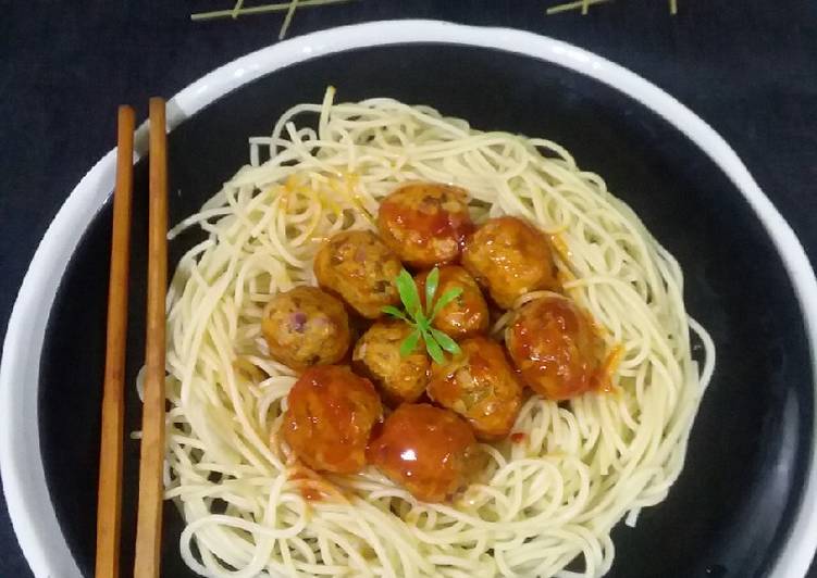 Recipe of Speedy Chicken meatballs spaghetti