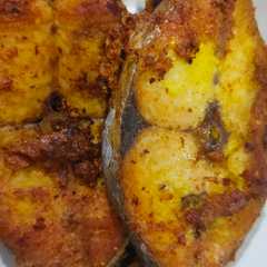 รูปของ Tenggiri goreng bumbu kuning