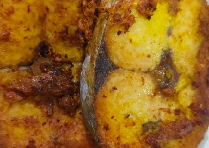 Resep Tenggiri Goreng Bumbu Kuning Oleh Pritta Ayudhia - Cookpad