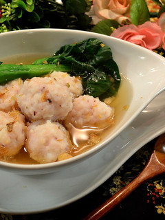 墨魚丸配鰹魚湯 的食譜成品照片