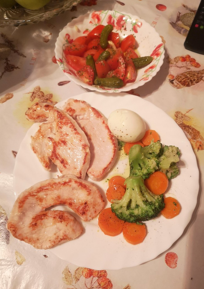 Una foto de Pechugas de pavo con verdura