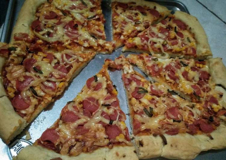 Cara mudah Menyiapkan Pizza Sosis Jagung yang mudah