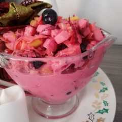 Una foto de Ensalada rosa de manzana