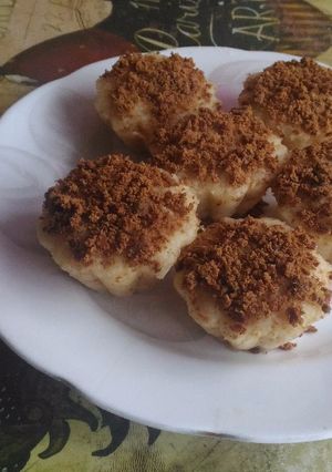 A picture of Apple muffins.