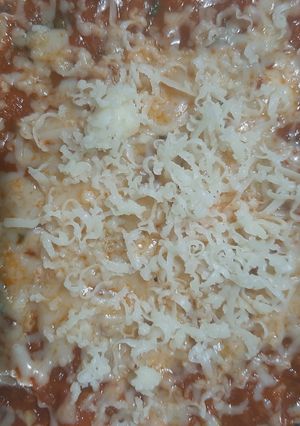 રોટલા પીઝા(rotli pizza recipe in Gujarati) રેસીપી મુખ્ય ફોટો
