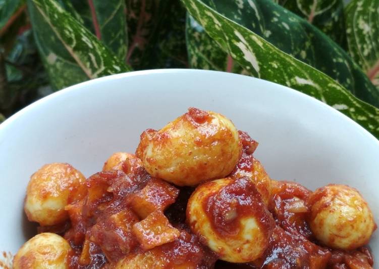 Langkah Mudah untuk Membuat Kentang telur Balado🌶️ yang Lezat