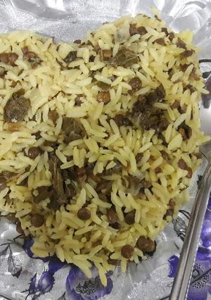عکسی از دستور پلو برگ مو و عدسی