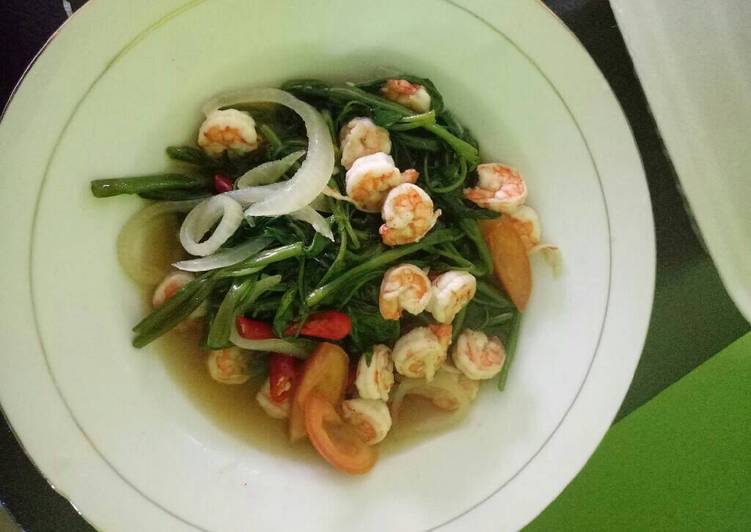 Cara Gampang Membuat Cah kangkung udang saos tiram Anti Gagal