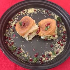 A picture of Dabeli chaat.