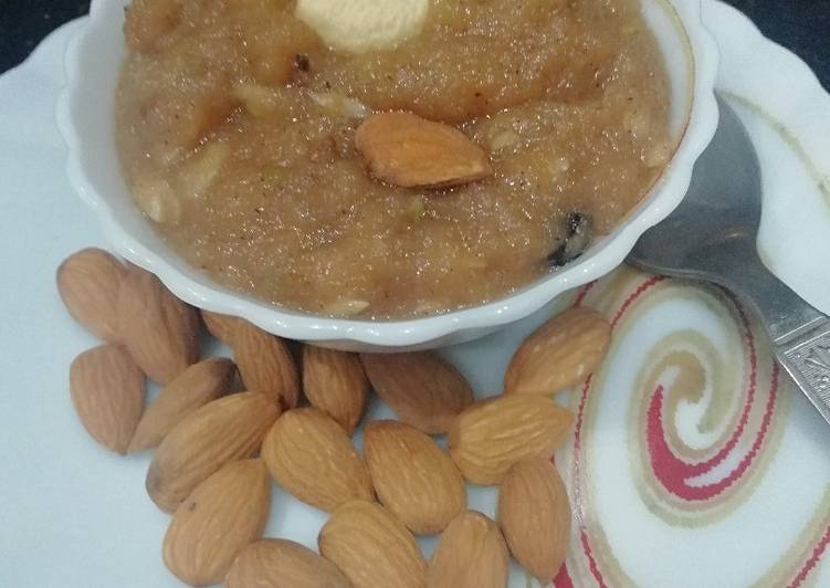 Simple Way to Make Perfect Indian Semolina Pudding