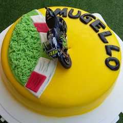 Foto di Torta Mugello - pasta di zucchero