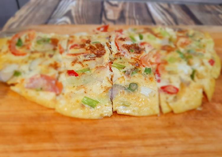 12. Dadar telur ayam