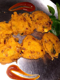 A picture of Masala vada l Chana dal vada.